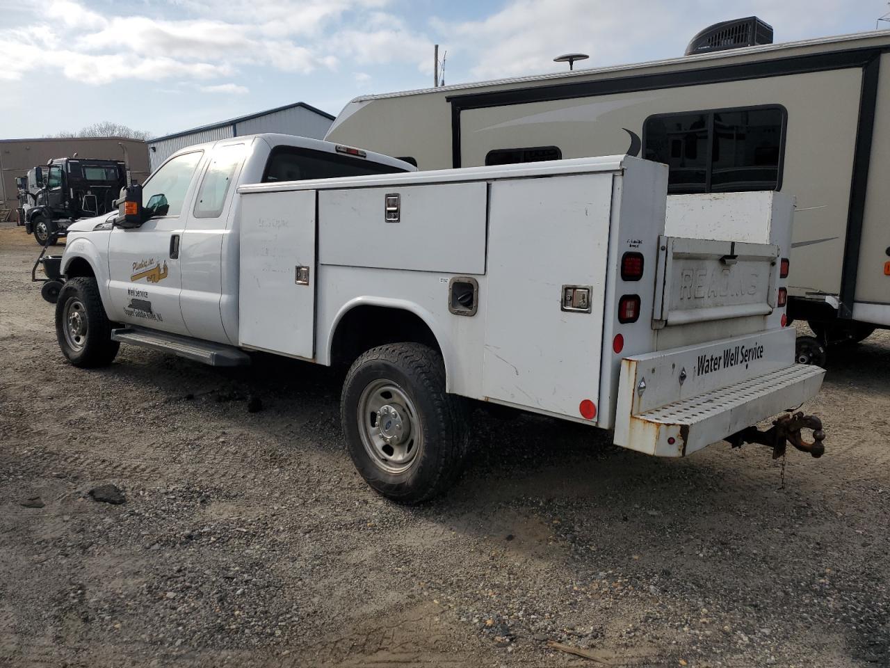 2014 Ford F350 Super Duty - Фото 2