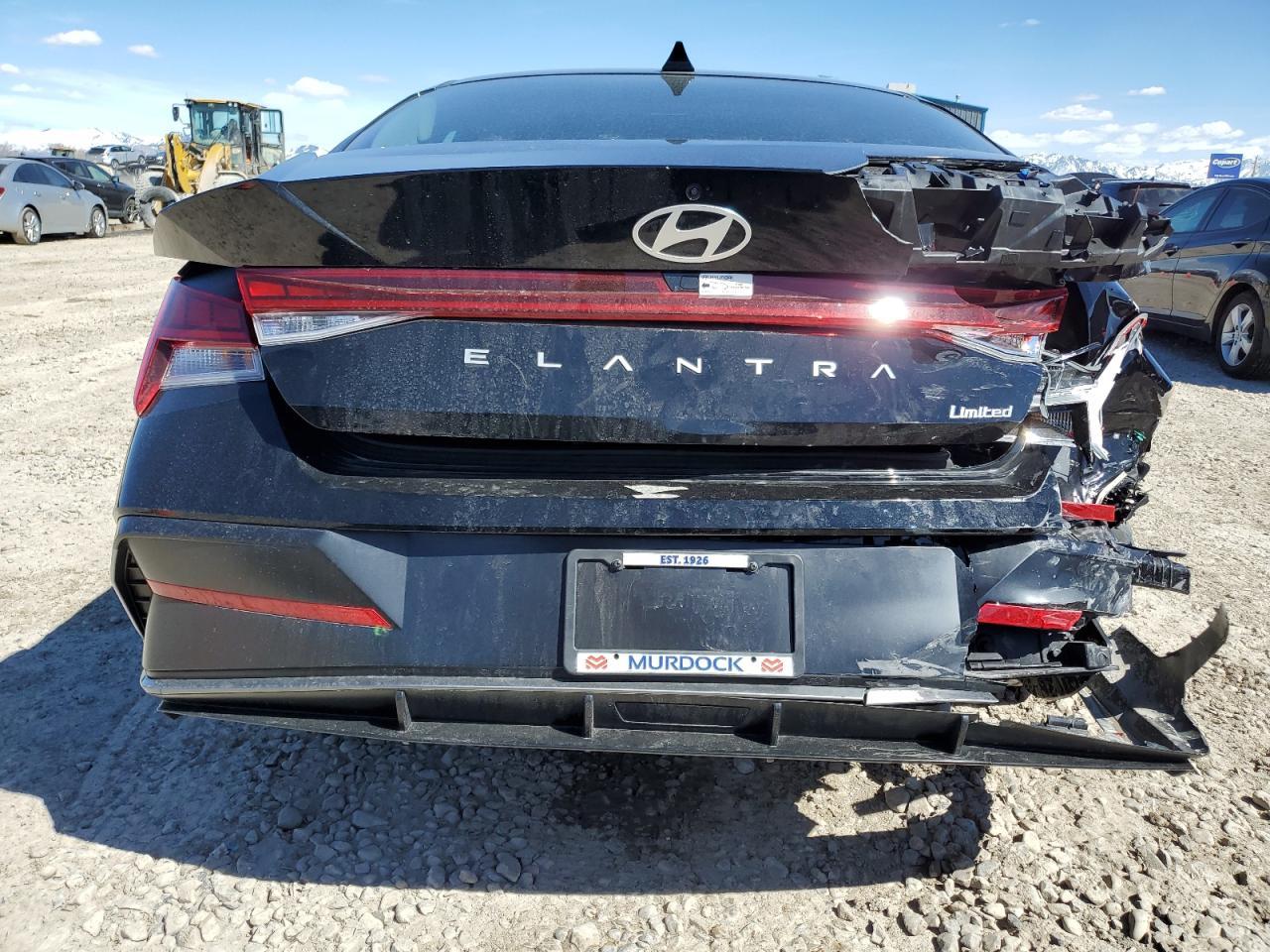 2025 Hyundai Elantra Limited - Фото 6