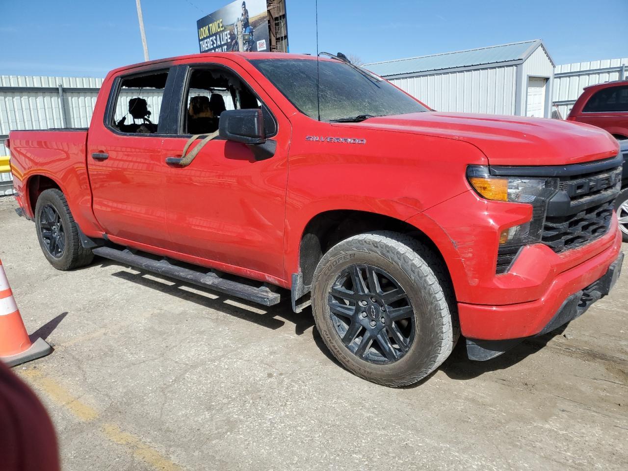 2022 Chevrolet Silverado C1500 Custom - Image 4
