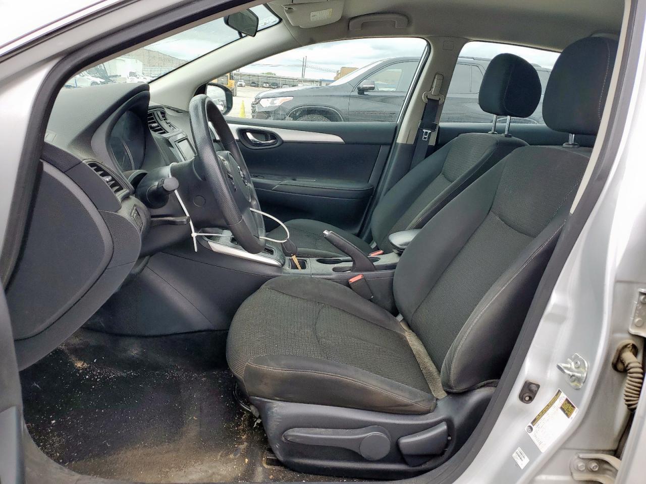 2019 Nissan Sentra S - Фото 7