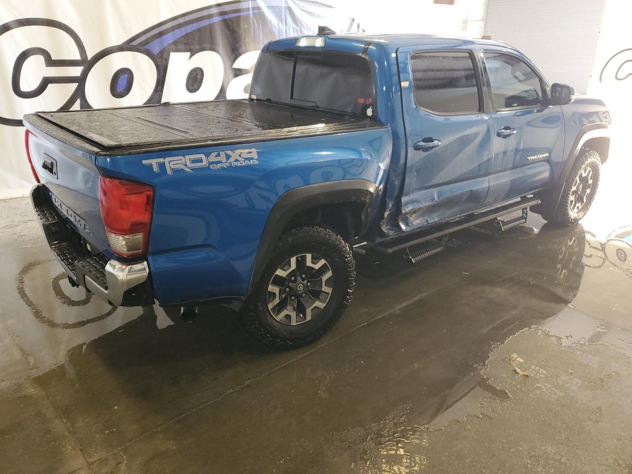 2017 Toyota Tacoma Double Cab - Image 3