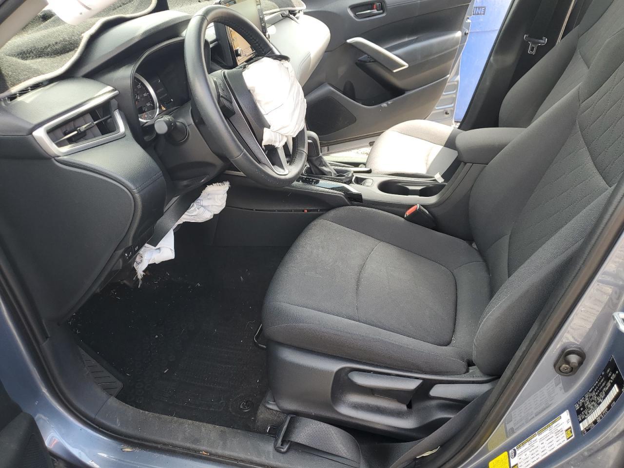 2022 Toyota Corolla Cross Le - Image 7