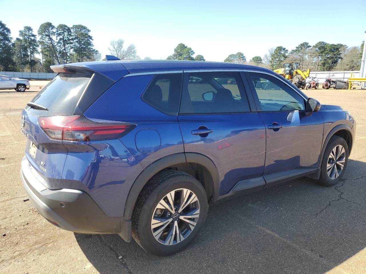 2022 Nissan Rogue Sv - Фото 3