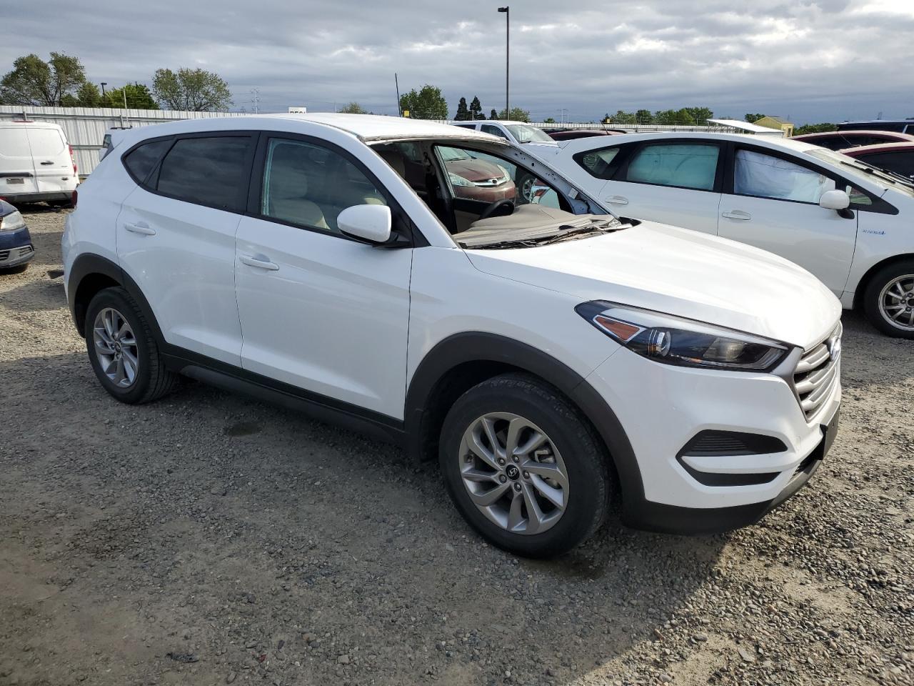 2017 Hyundai Tucson Se - Фото 4