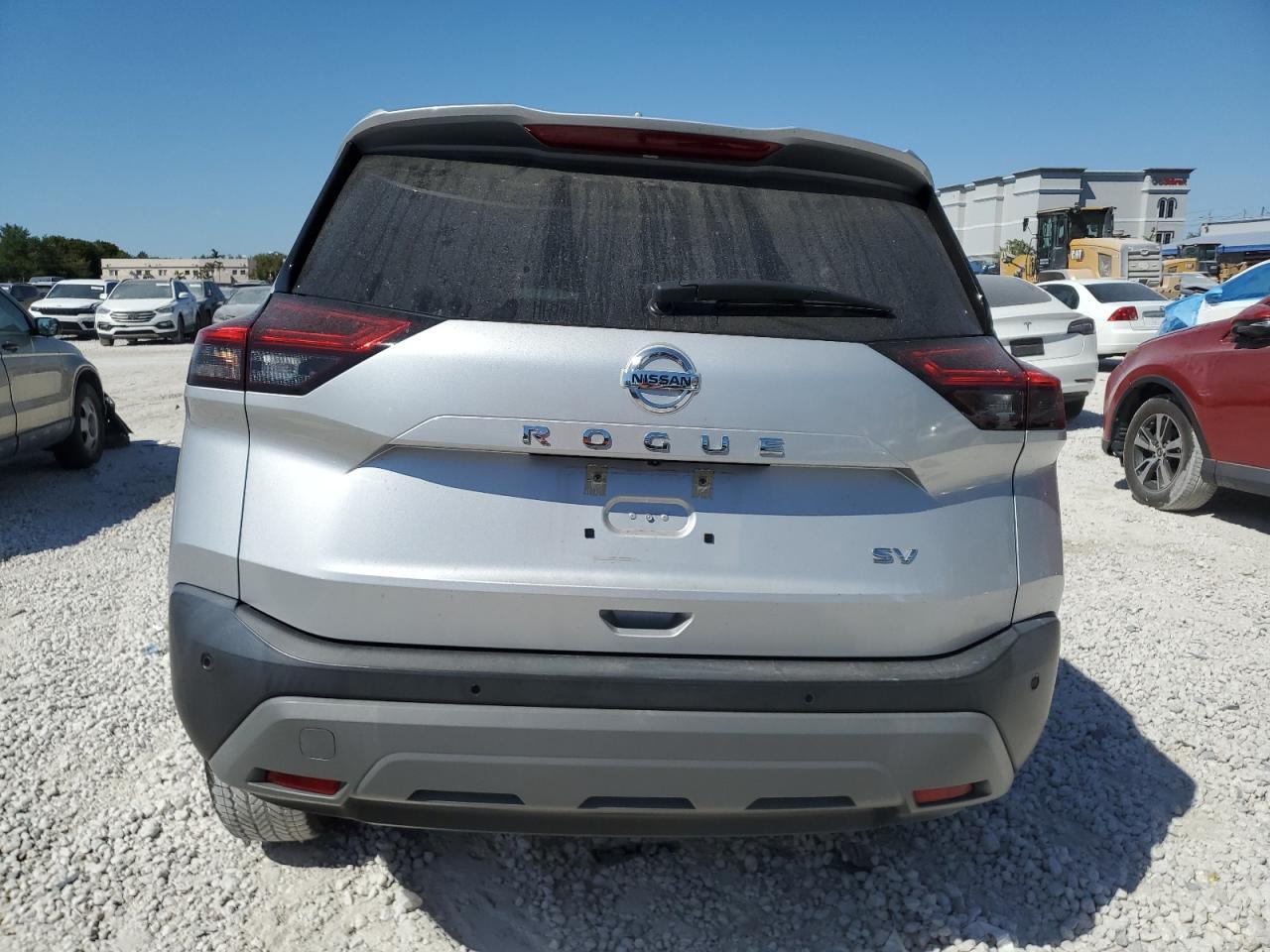 2021 Nissan Rogue Sv - Image 6