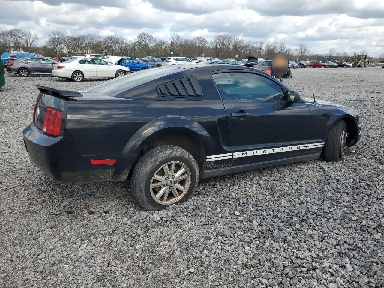 2006 Ford Mustang - Image 3