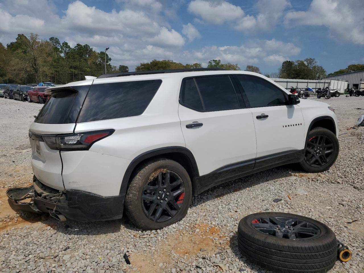2018 Chevrolet Traverse Premier - Image 3