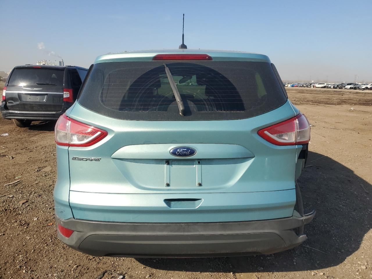 2013 Ford Escape S - Фото 6