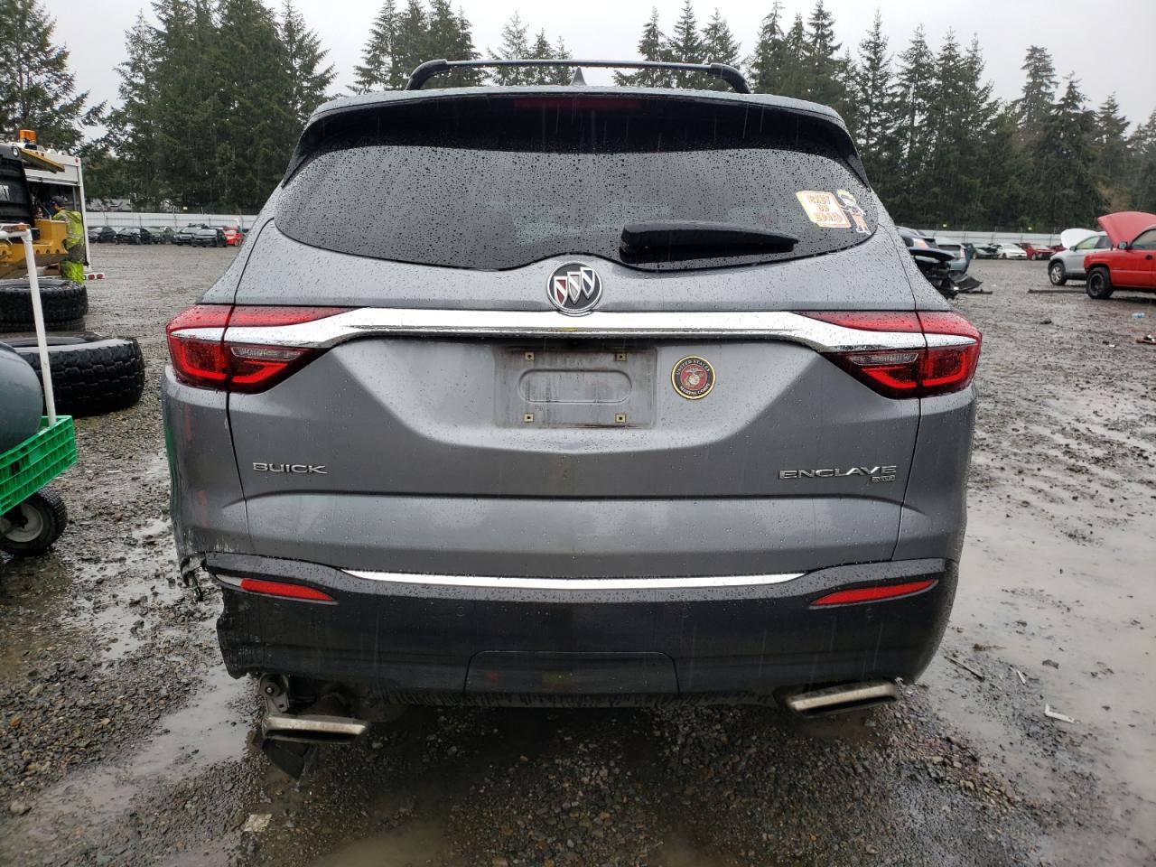 2018 Buick Enclave Essence - Image 6