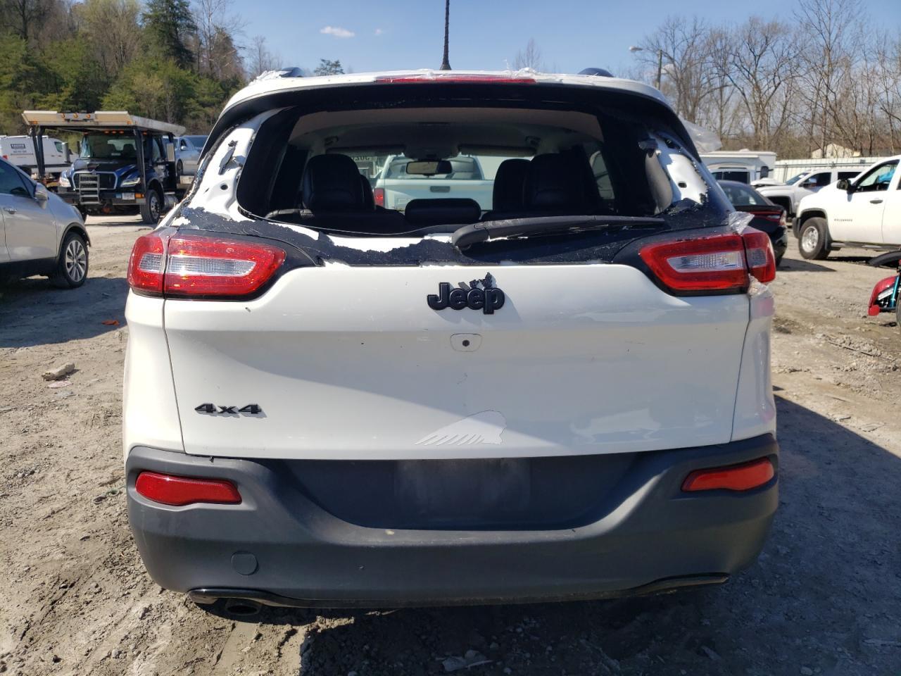 2016 Jeep Cherokee Limited - Image 6