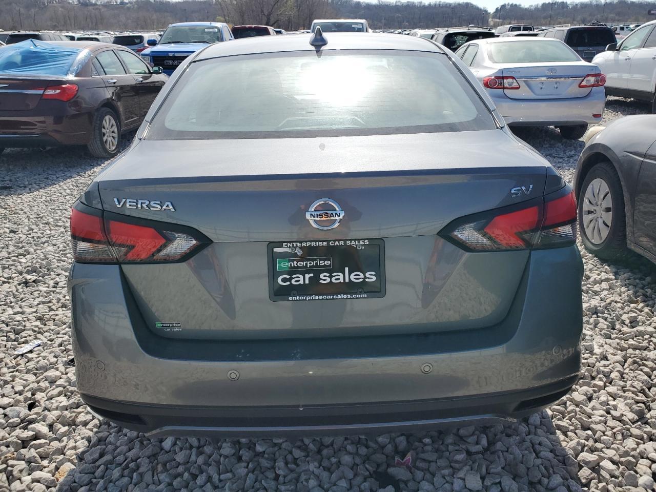 2021 Nissan Versa Sv - Image 6