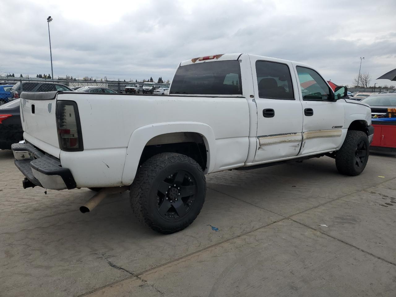 2006 Chevrolet Silverado C2500 Heavy Duty - Image 3