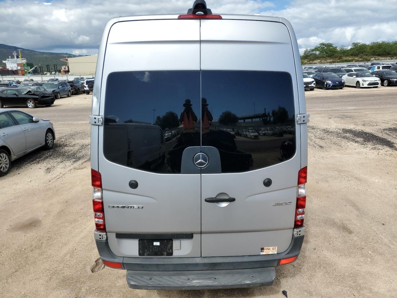 2017 Mercedes-Benz Sprinter 2500 - Фото 6