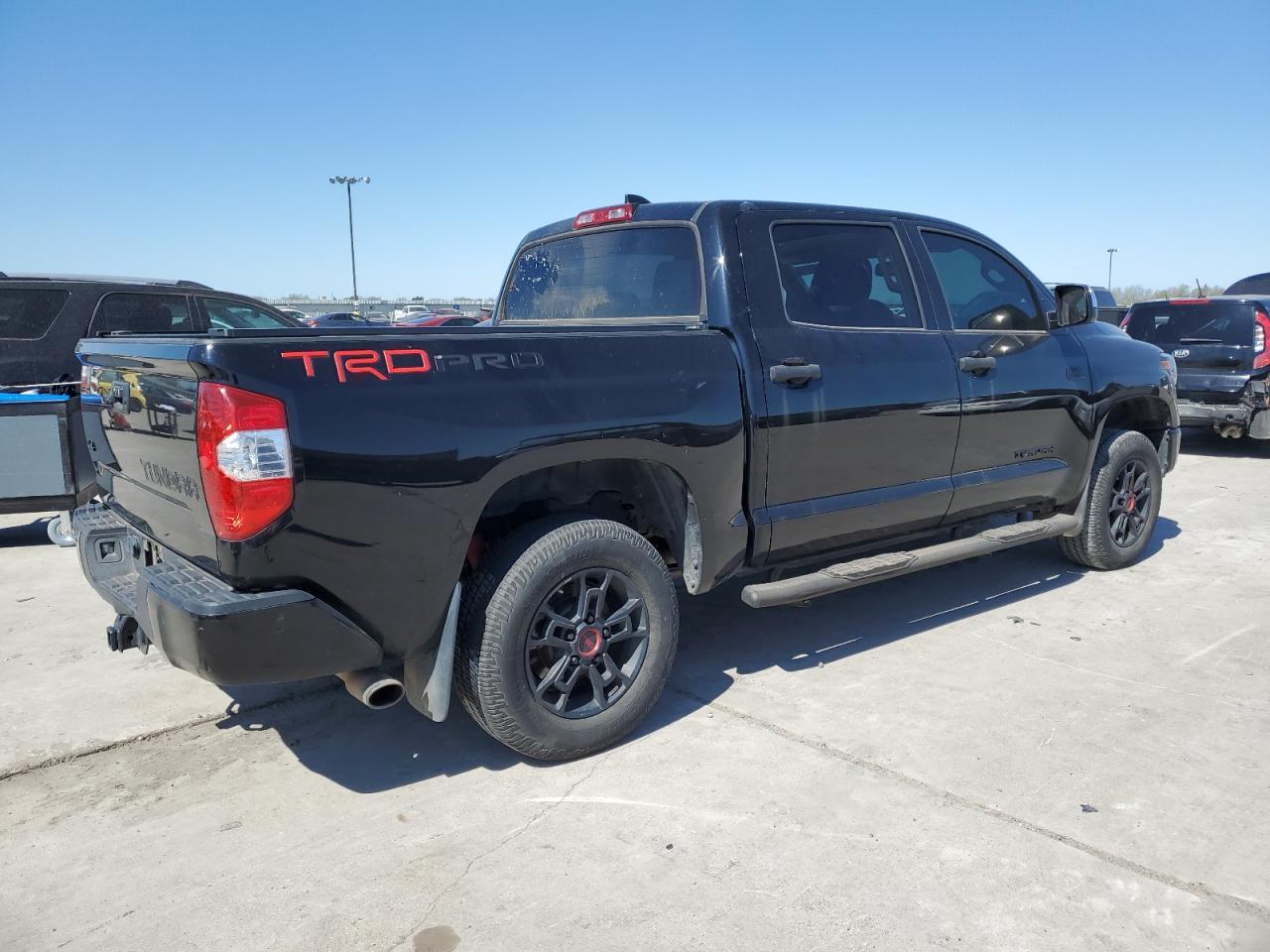 2020 Toyota Tundra Crewmax Sr5 - Фото 3