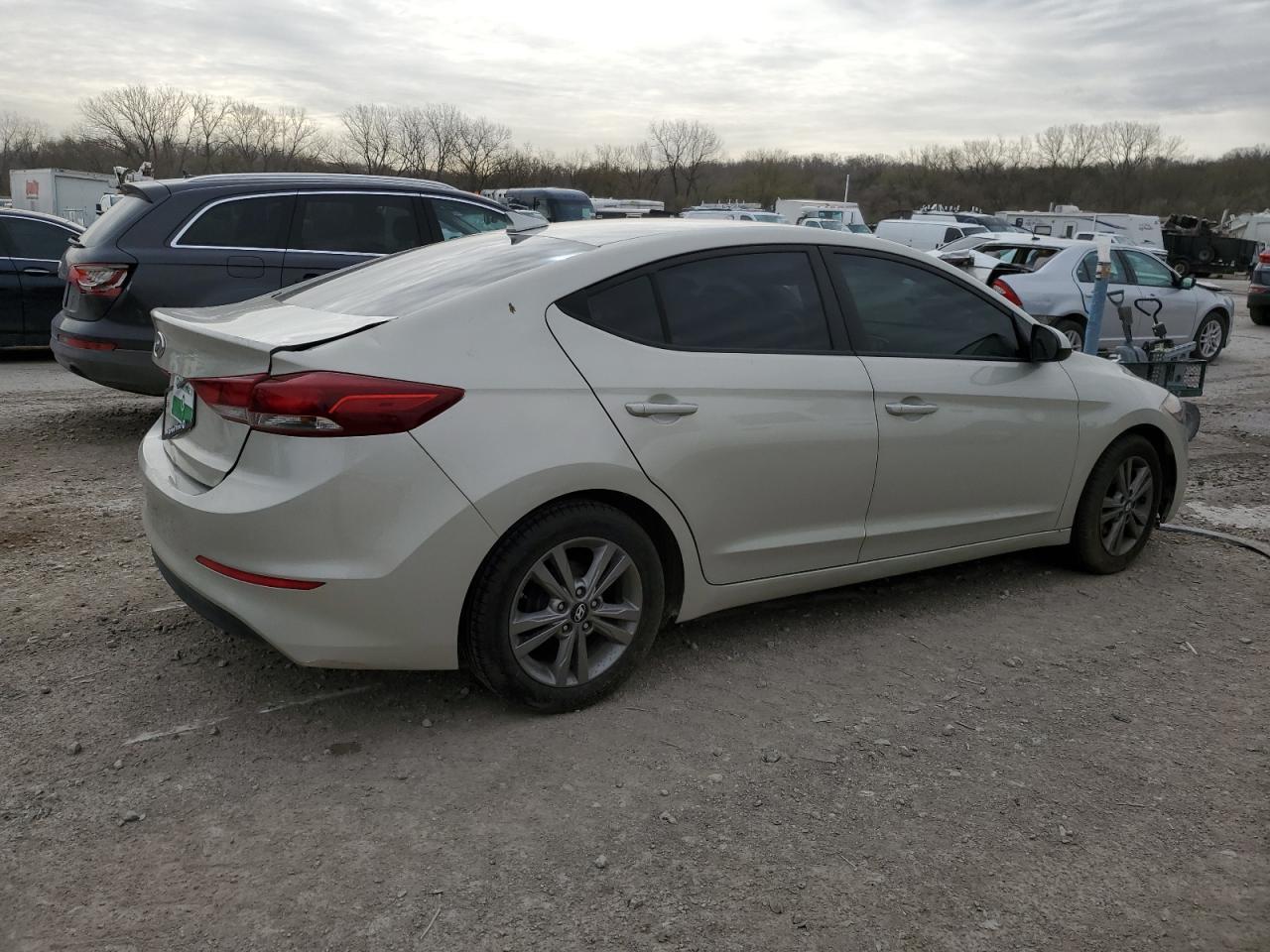 2017 Hyundai Elantra Se - Фото 3