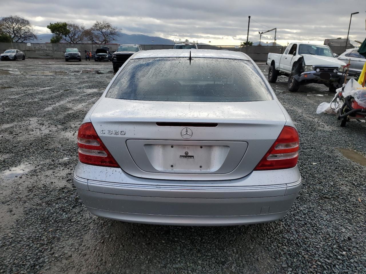 2002 Mercedes-Benz C 320 - Фото 6