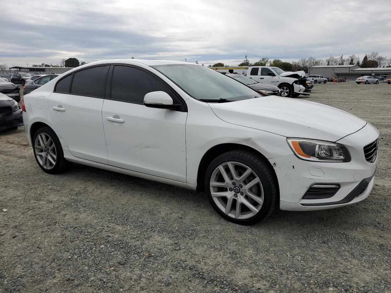2017 Volvo S60 Dynamic - Фото 4