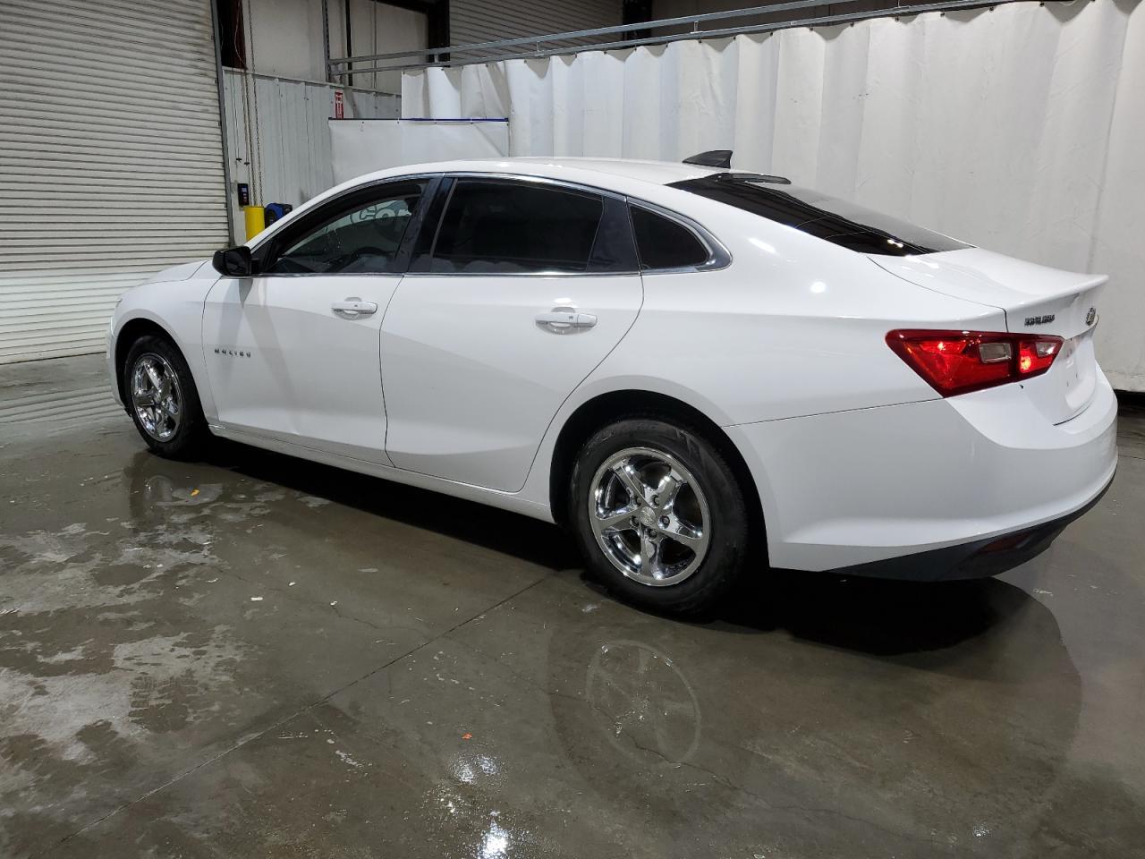 2016 Chevrolet Malibu Ls - Image 2