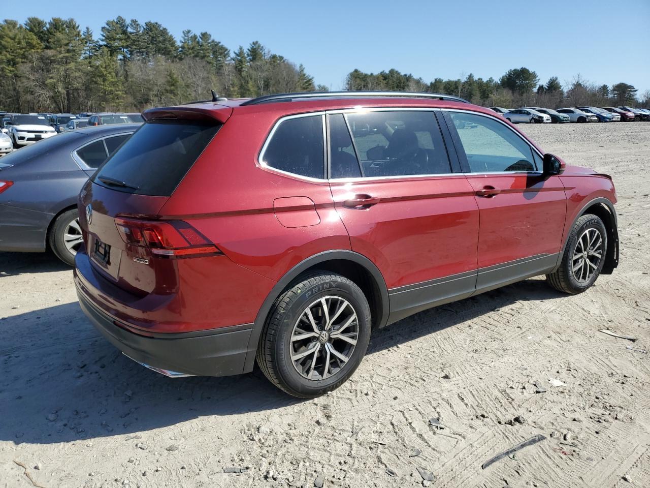 2019 Volkswagen Tiguan Se - Фото 3