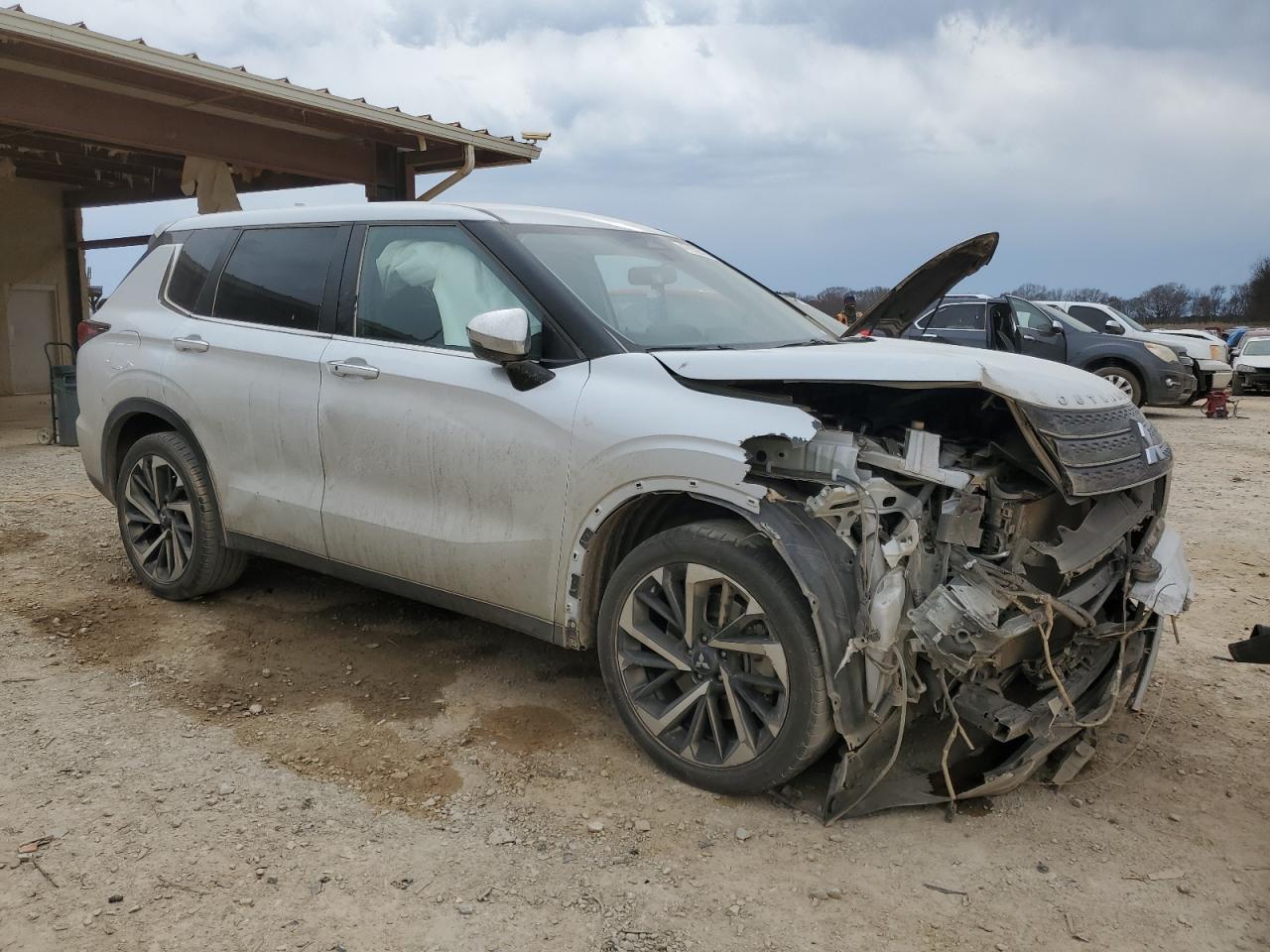 2022 Mitsubishi Outlander Se - Фото 4