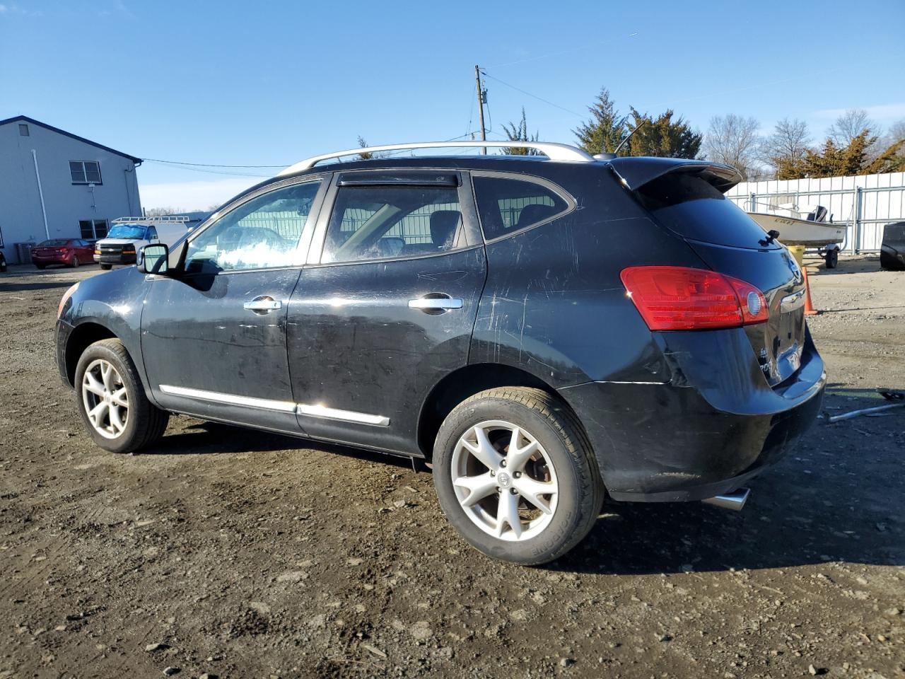 2011 Nissan Rogue S - Image 2