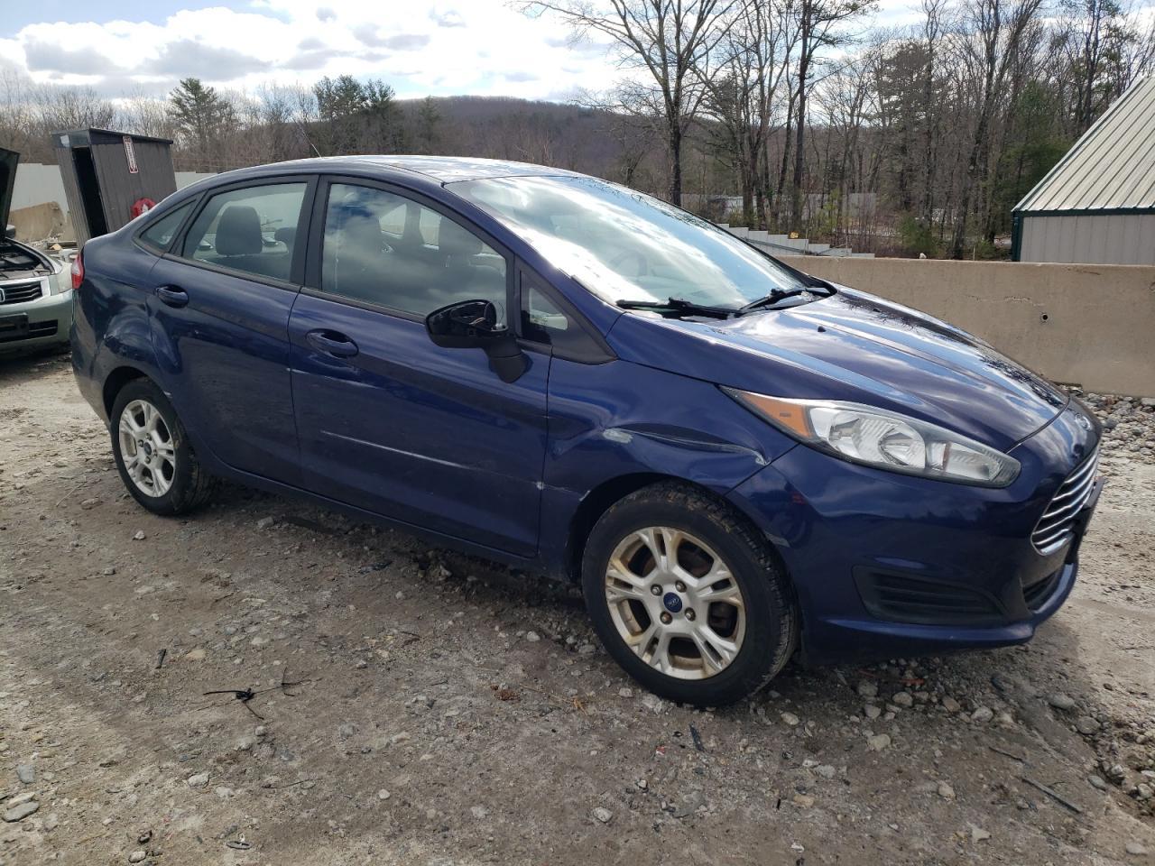 2016 Ford Fiesta Se - Фото 4