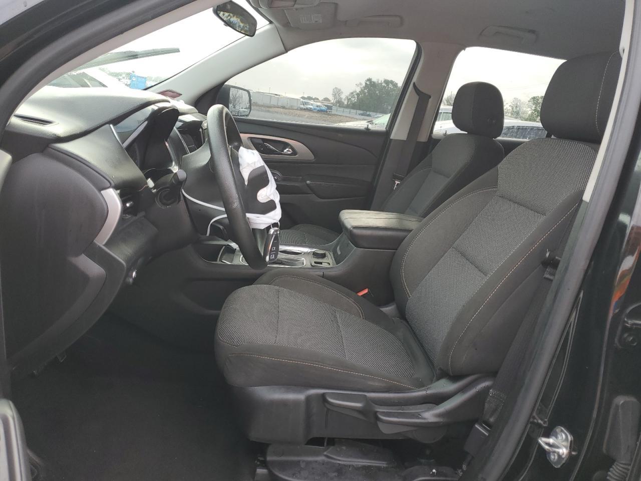 2018 Chevrolet Traverse Ls - Фото 7
