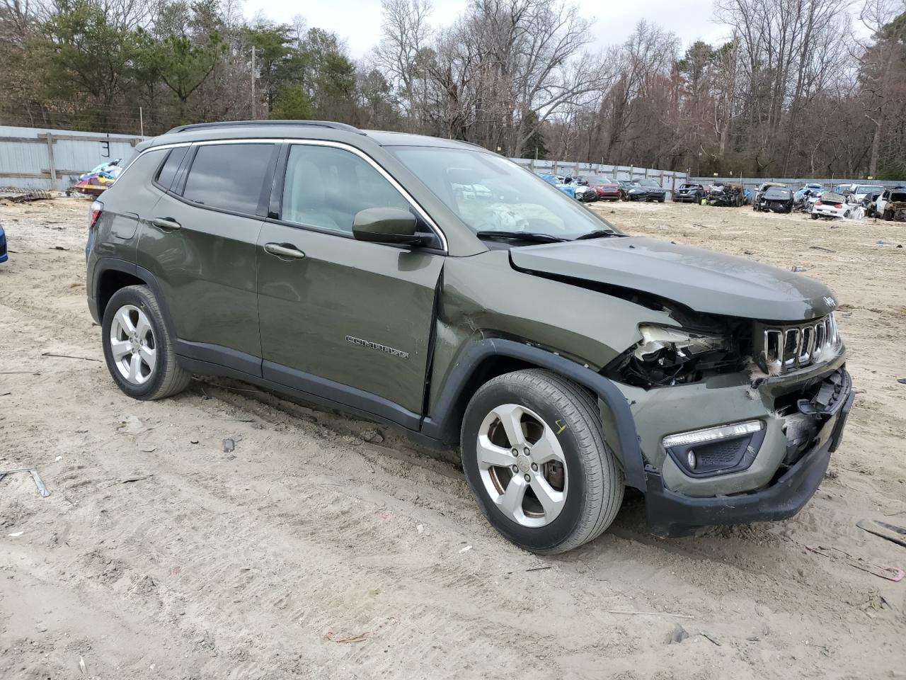 2018 Jeep Compass Latitude - Image 4