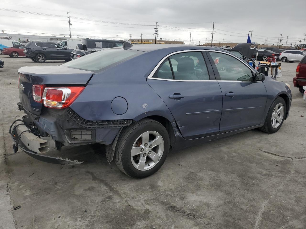 2013 Chevrolet Malibu Ls - Фото 3