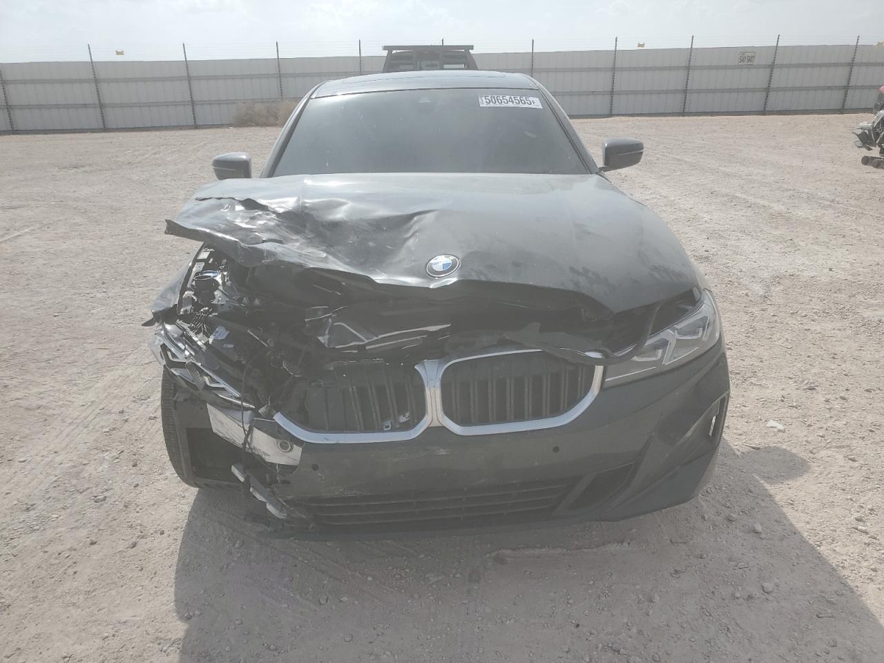 2024 BMW 330Xi - Фото 5