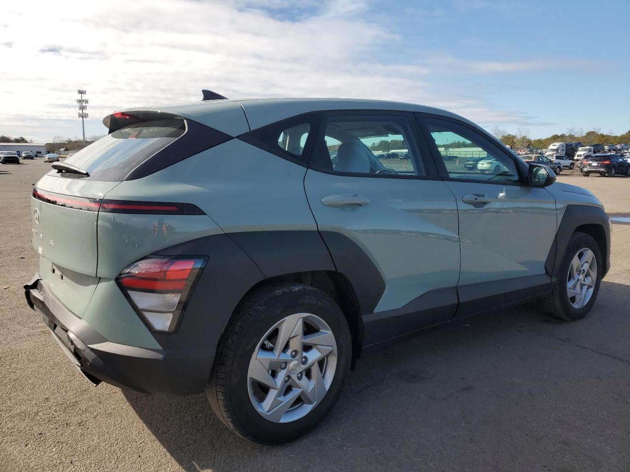 2024 Hyundai Kona Se - Image 3