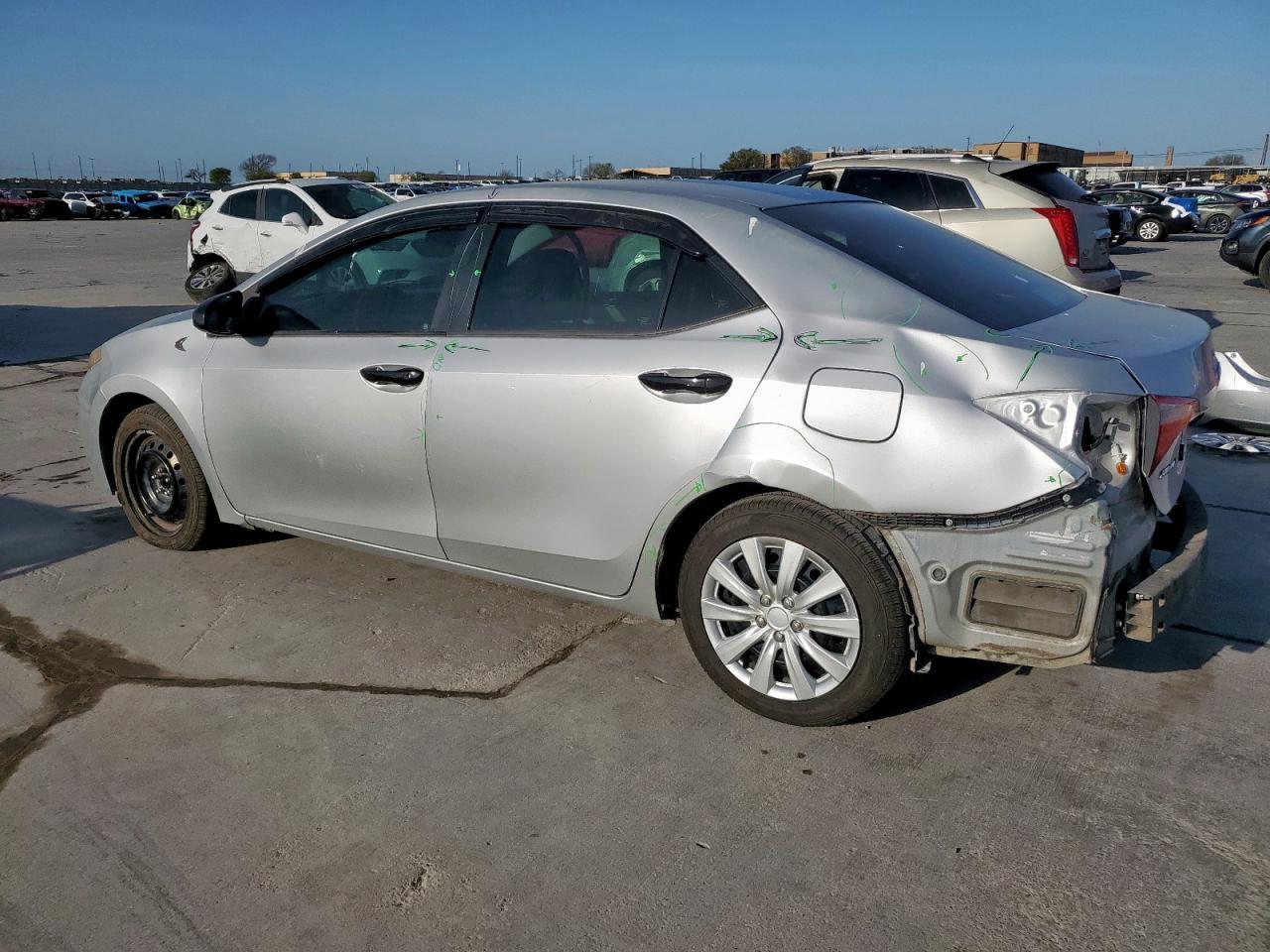 2014 Toyota Corolla L - Фото 2