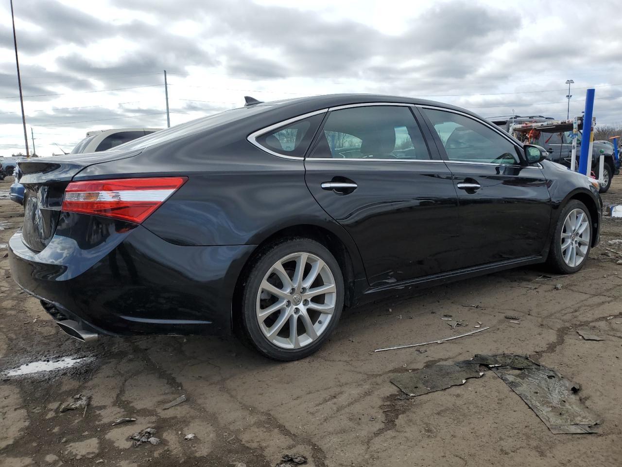 2013 Toyota Avalon Base - Image 3