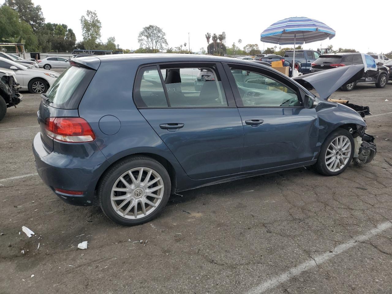 2013 Volkswagen Golf - Фото 3