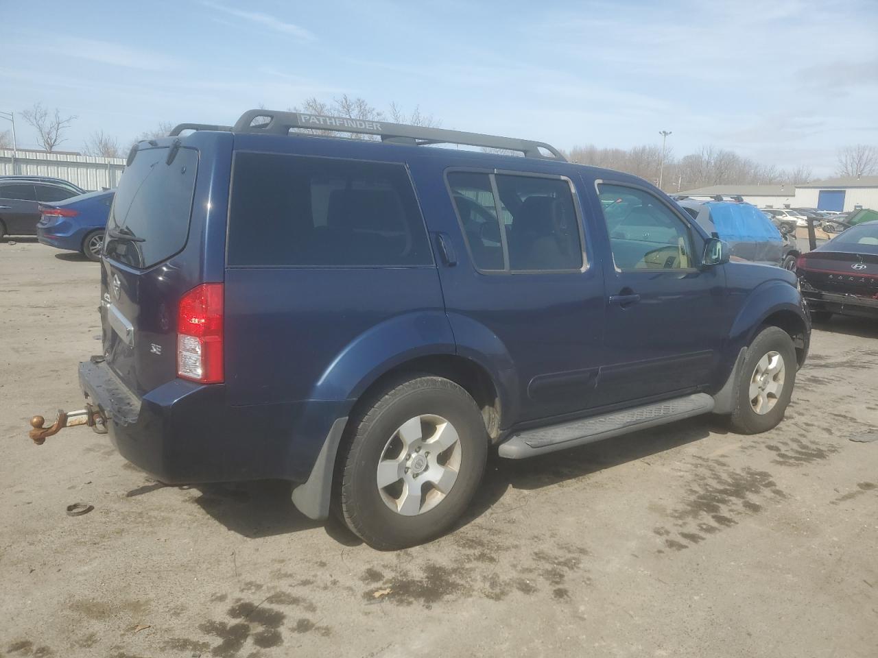 2006 Nissan Pathfinder Le - Image 3