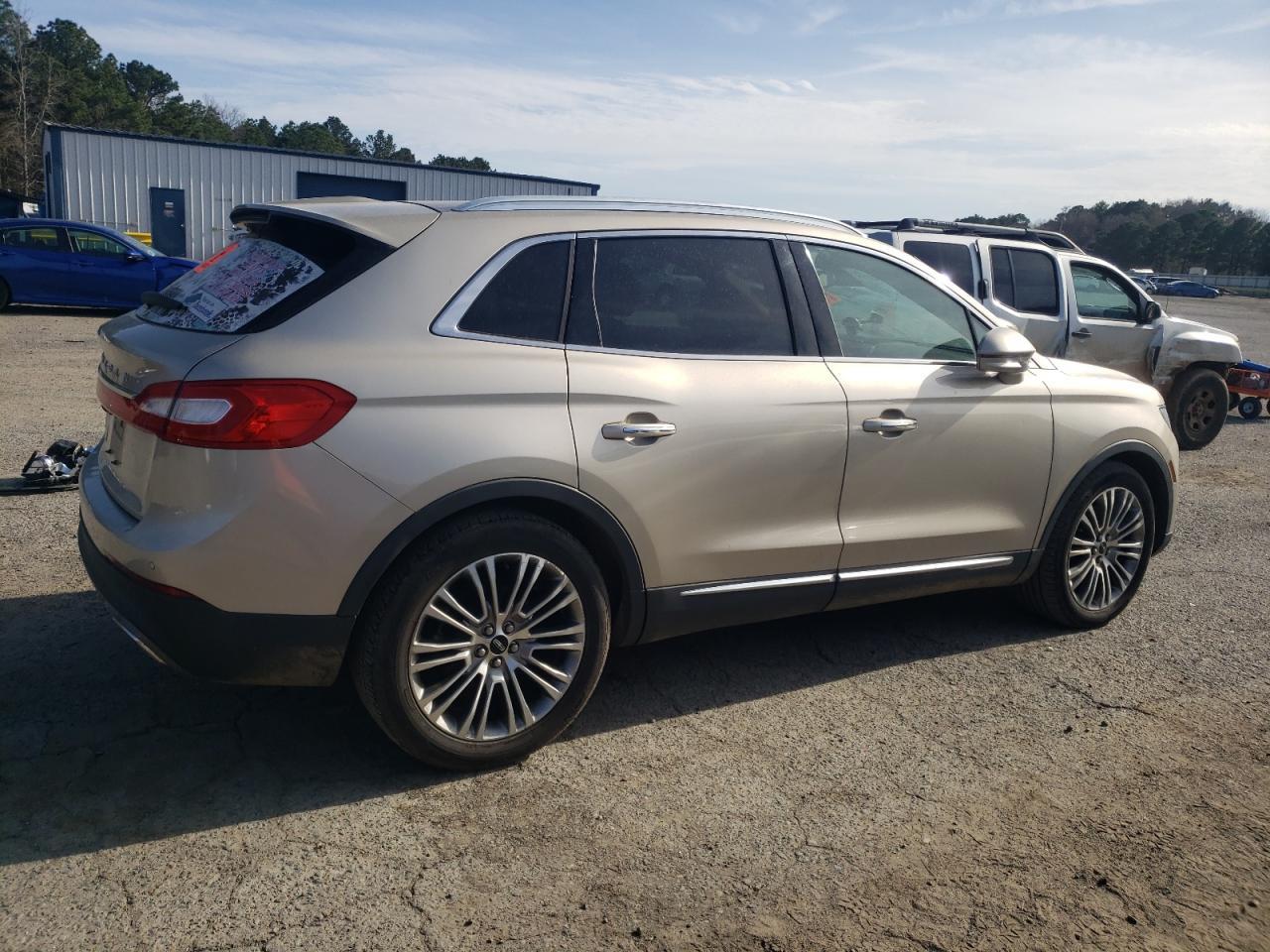 2017 Lincoln Mkx Reserve - Image 3