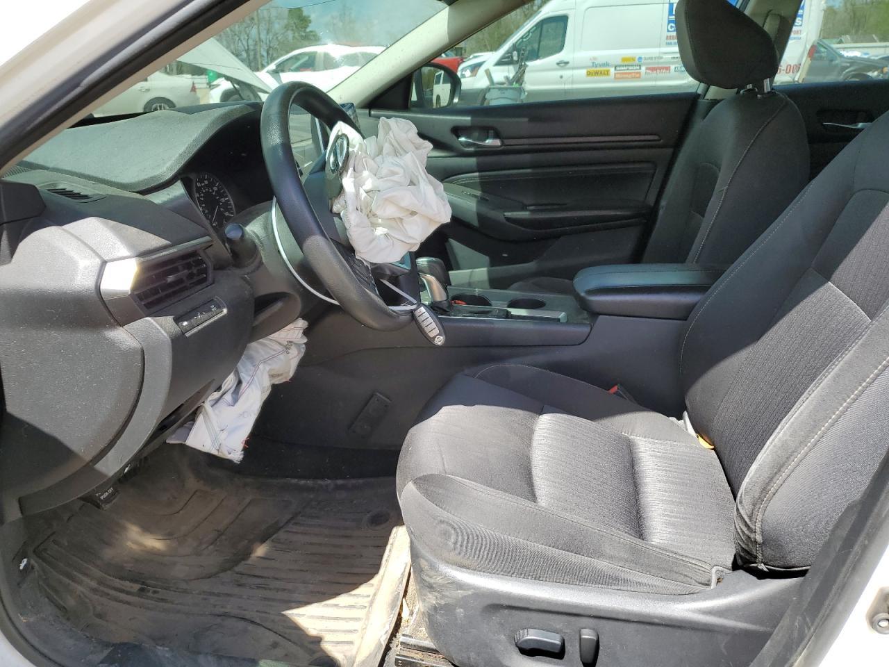 2020 Nissan Altima S - Фото 7