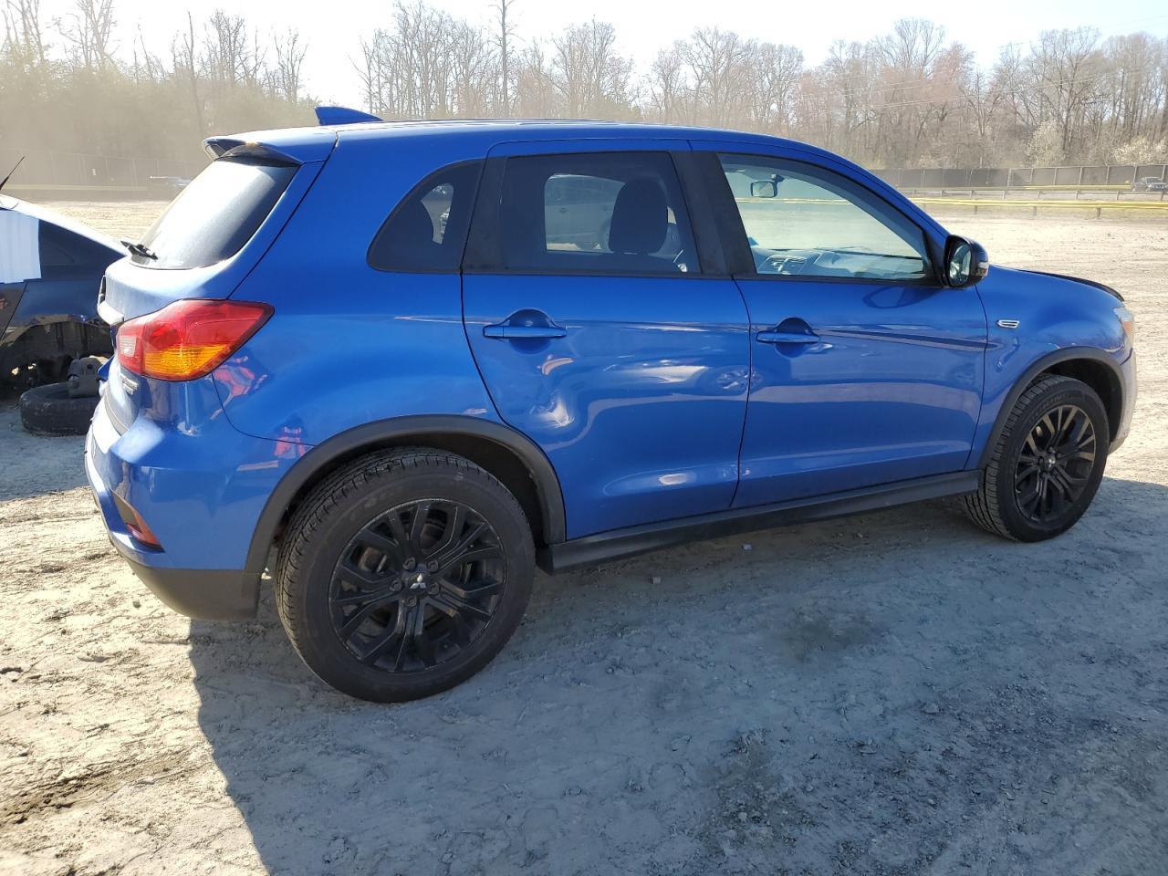2019 Mitsubishi Outlander Sport Es - Фото 3
