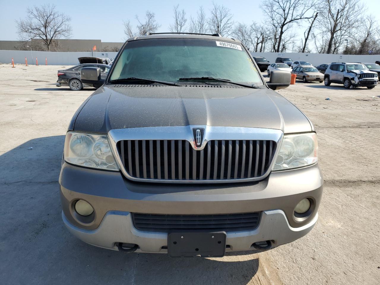 2003 Lincoln Navigator - Image 5