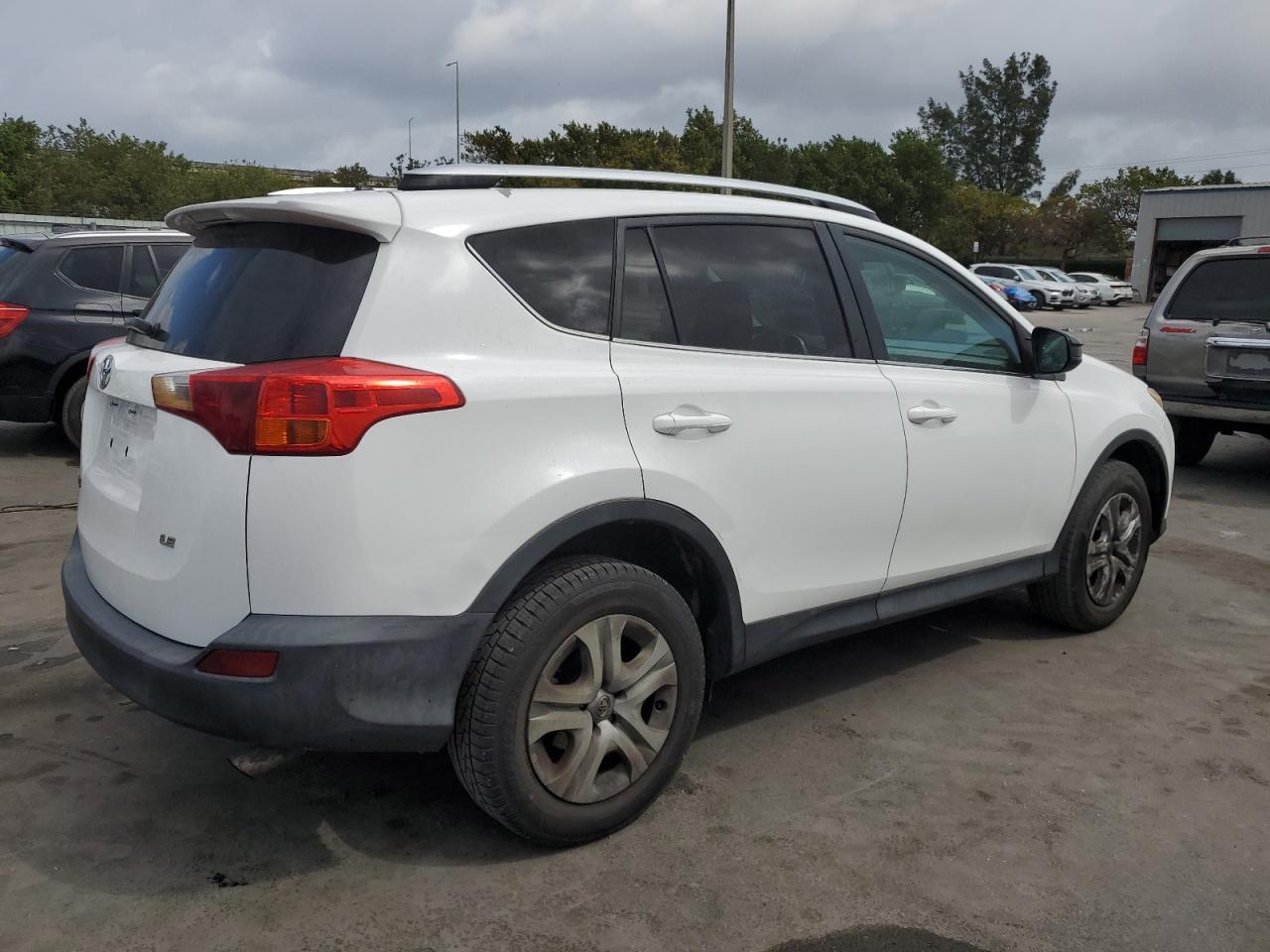 2014 Toyota Rav4 Le - Фото 3