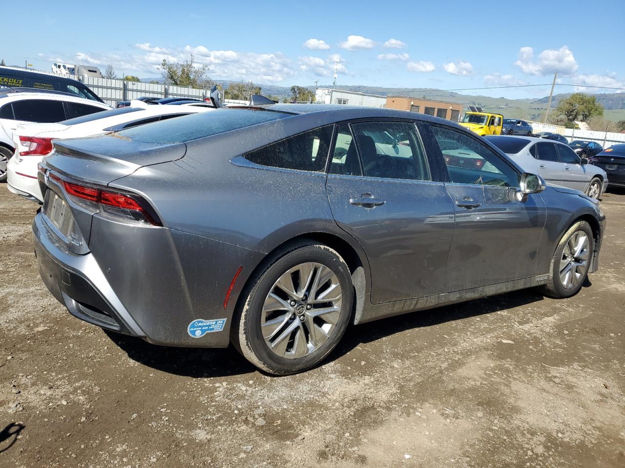 2021 Toyota Mirai Xle - Image 3