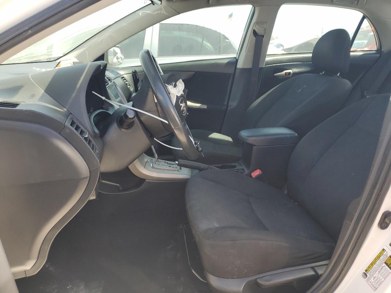 2010 Toyota Corolla Base - Фото 7