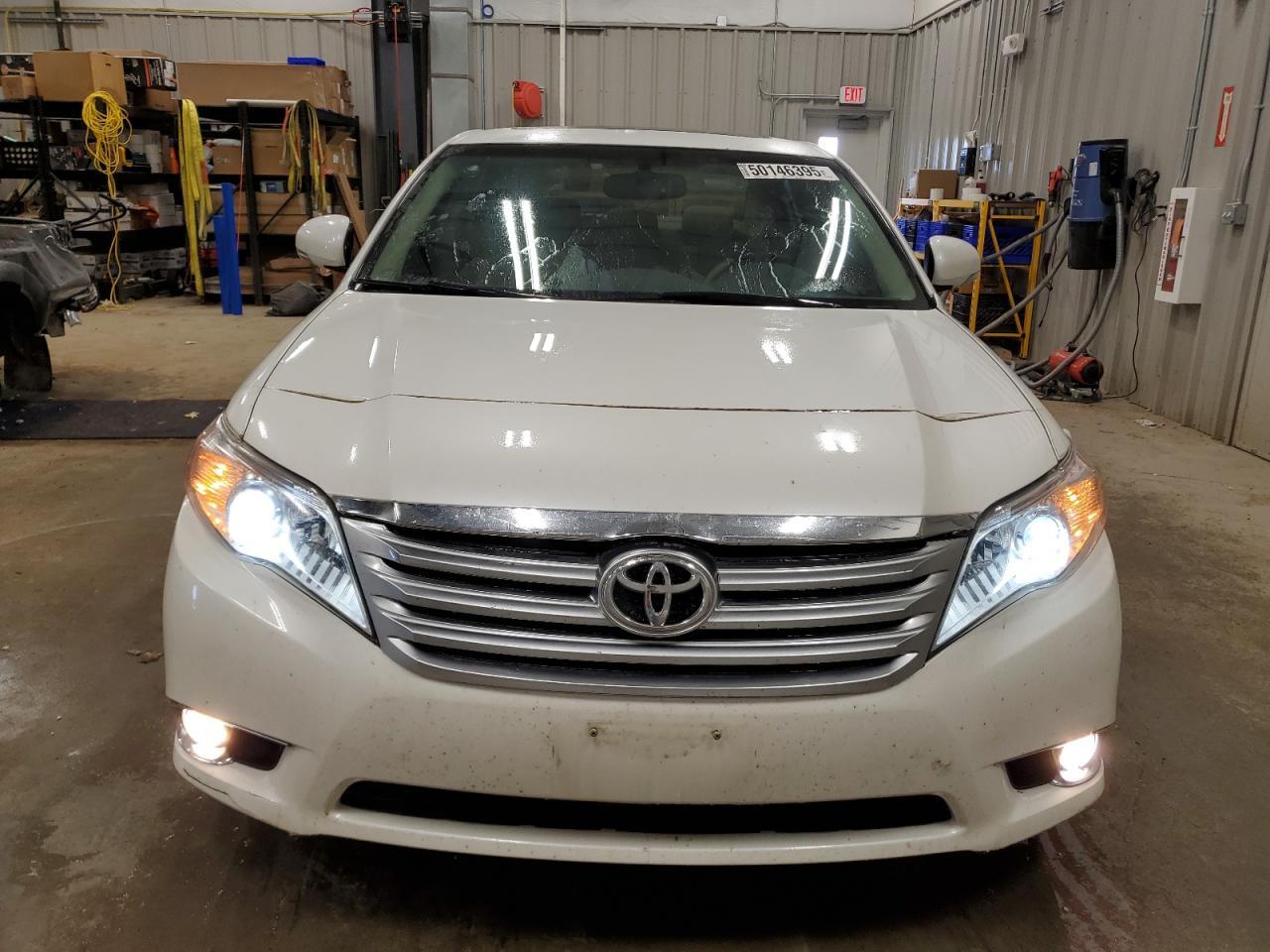2012 Toyota Avalon Base - Фото 5