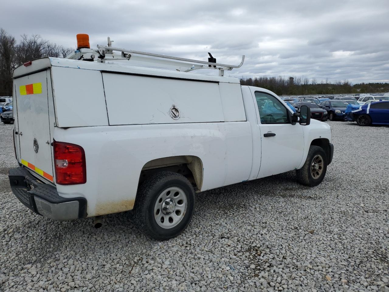2013 Chevrolet Silverado C1500 - Фото 3