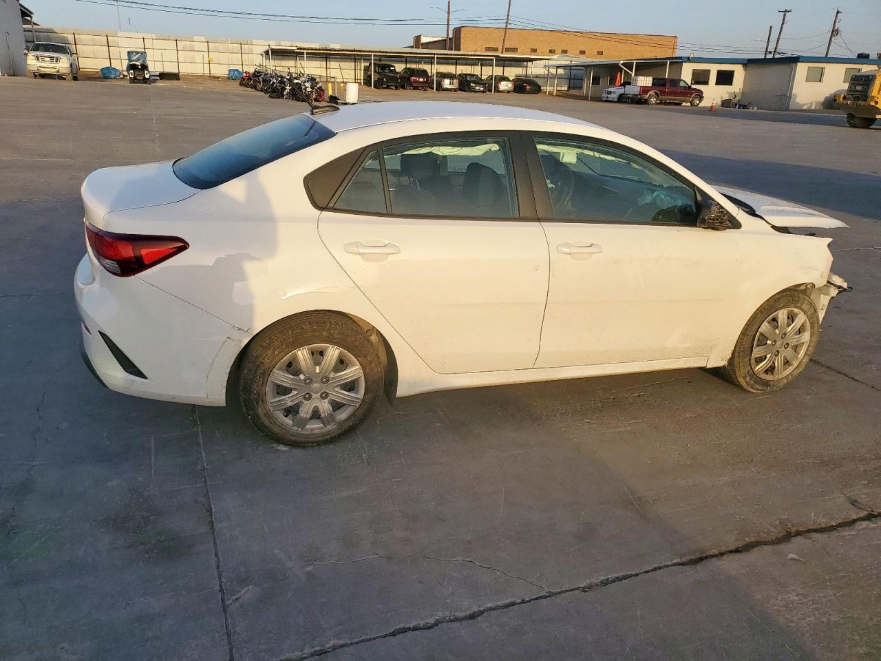 2023 Kia Rio Lx - Фото 3