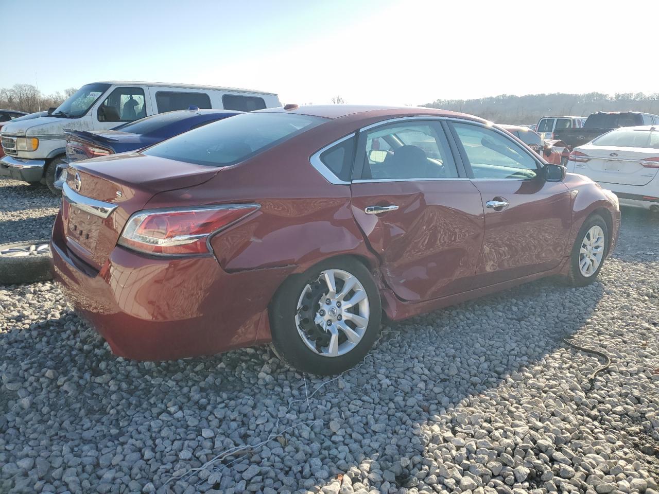 2015 Nissan Altima 2.5 - Фото 3