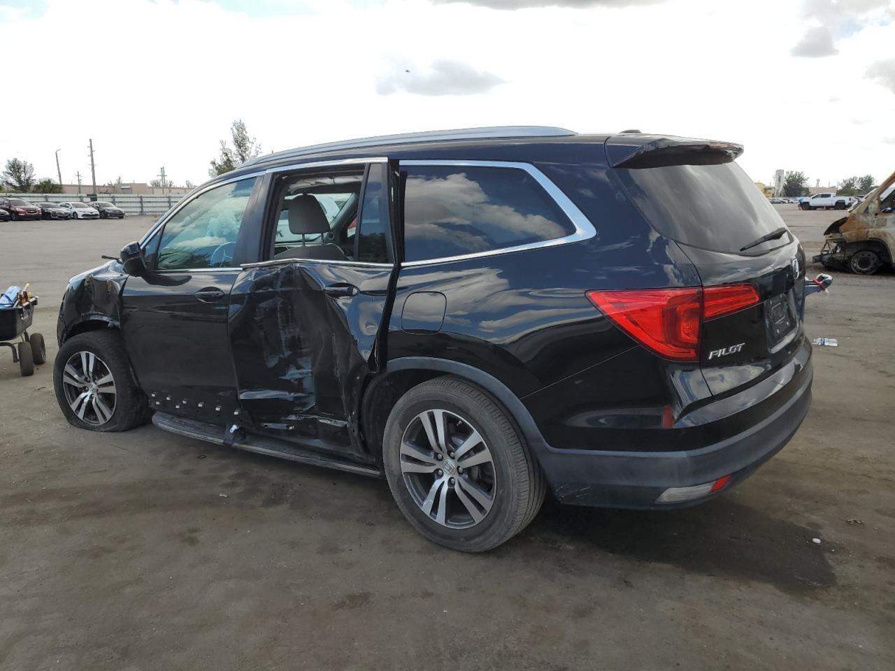 2016 Honda Pilot Exln - Image 2