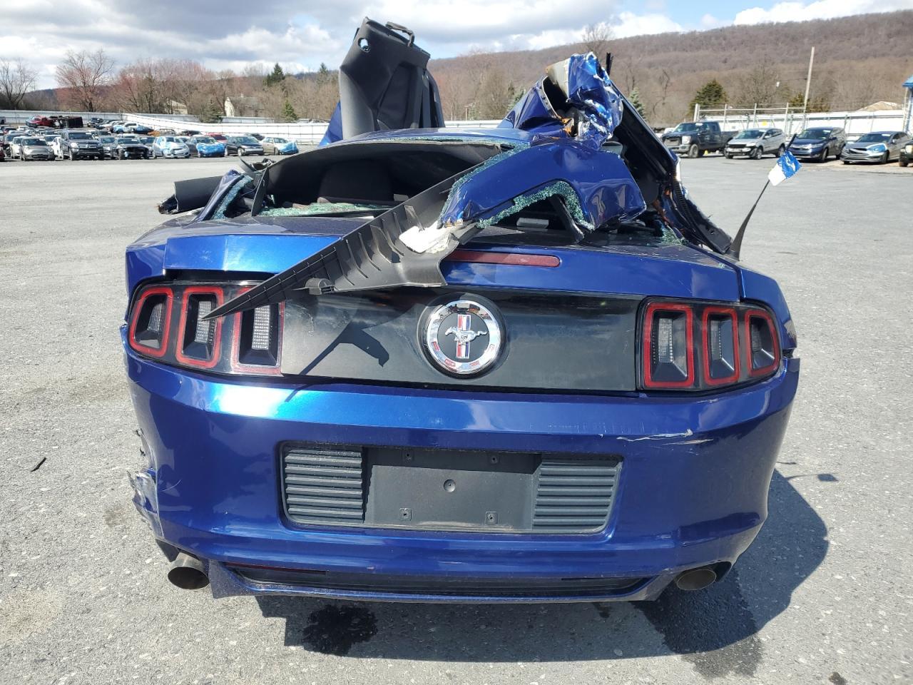 2013 Ford Mustang - Image 6