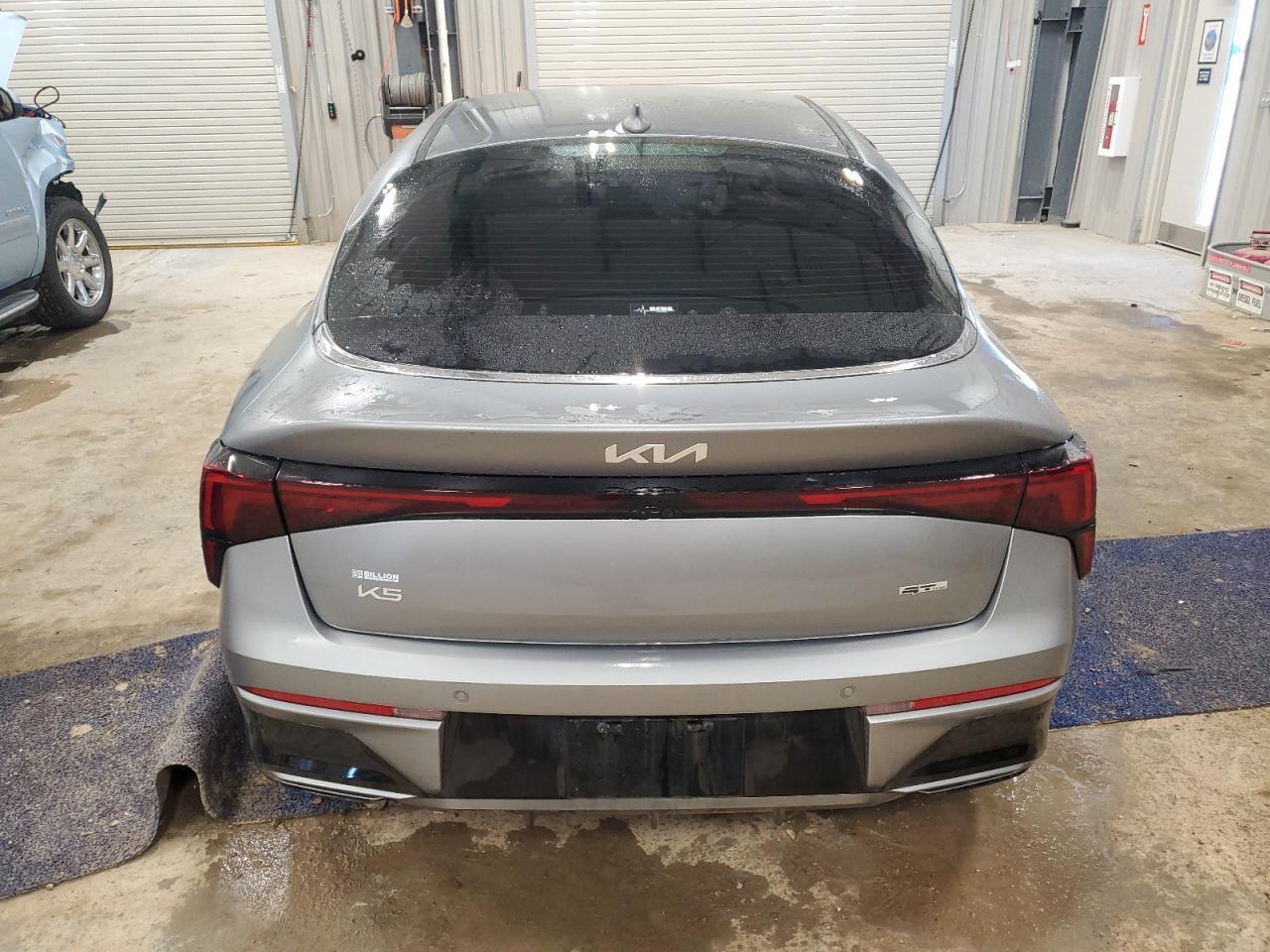 2025 Kia K5 Gt Line - Image 6