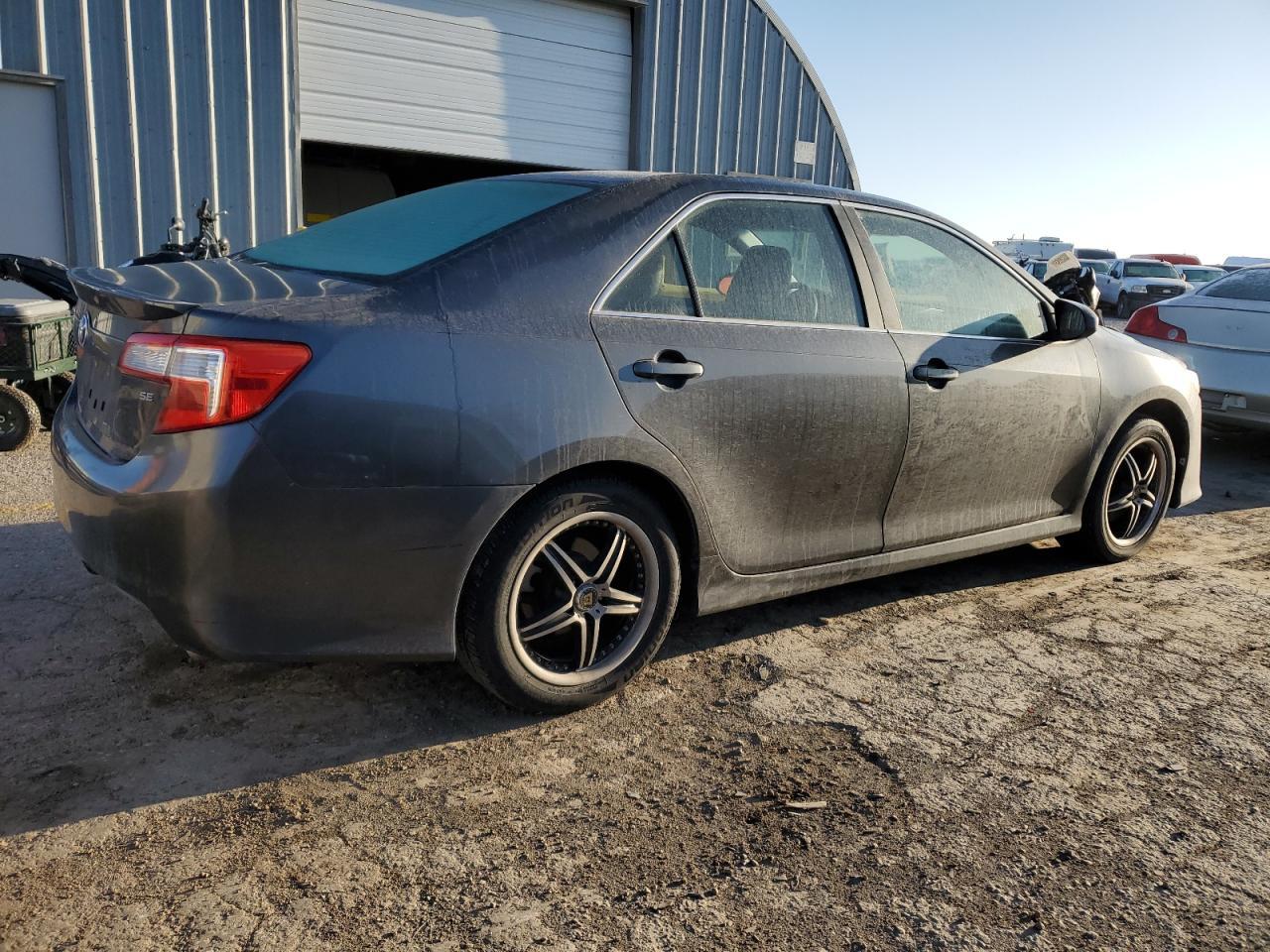 2012 Toyota Camry Se - Image 3